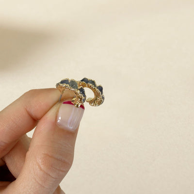 Montana Sky Sapphire Huggies SS01