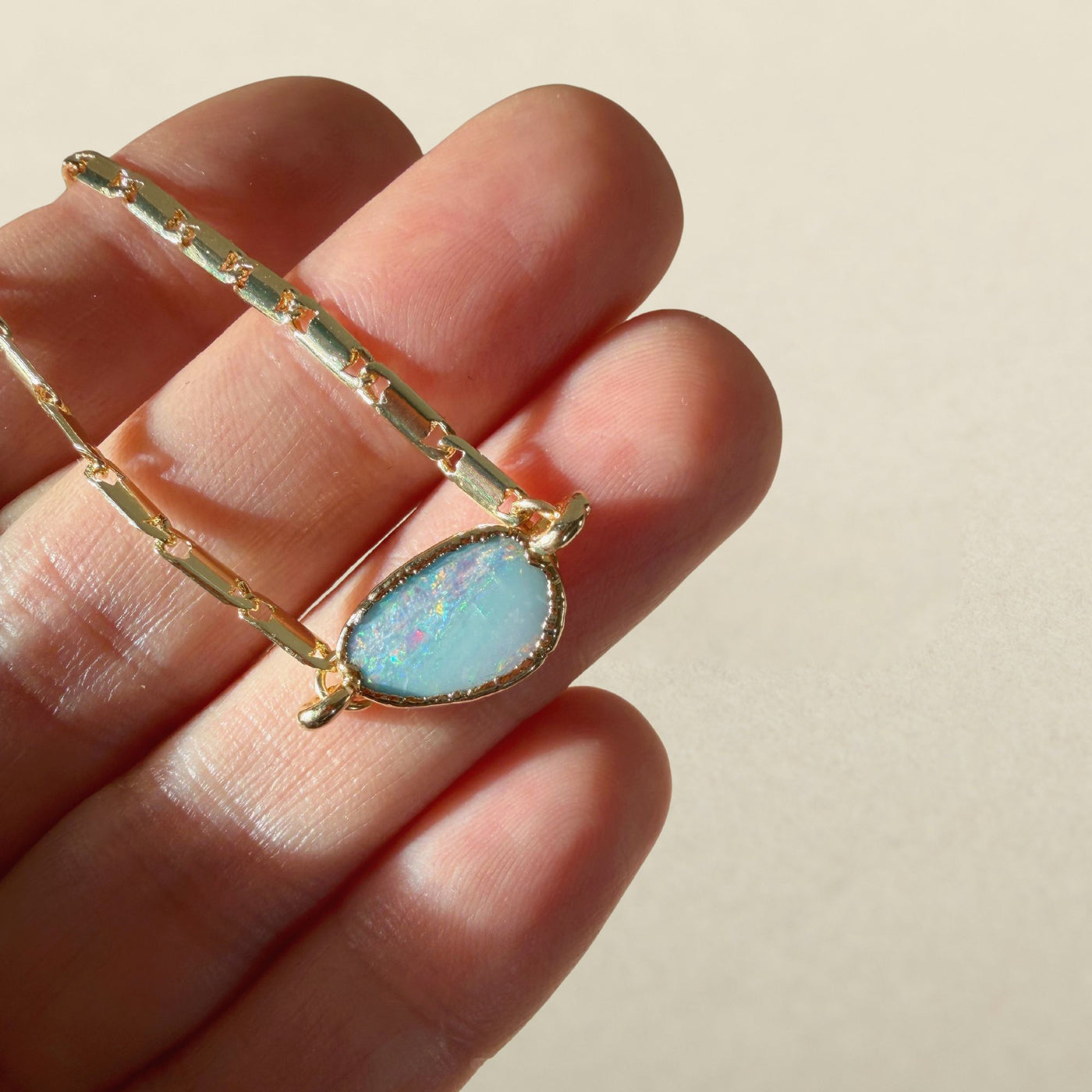 Opal Glow Necklace SS01