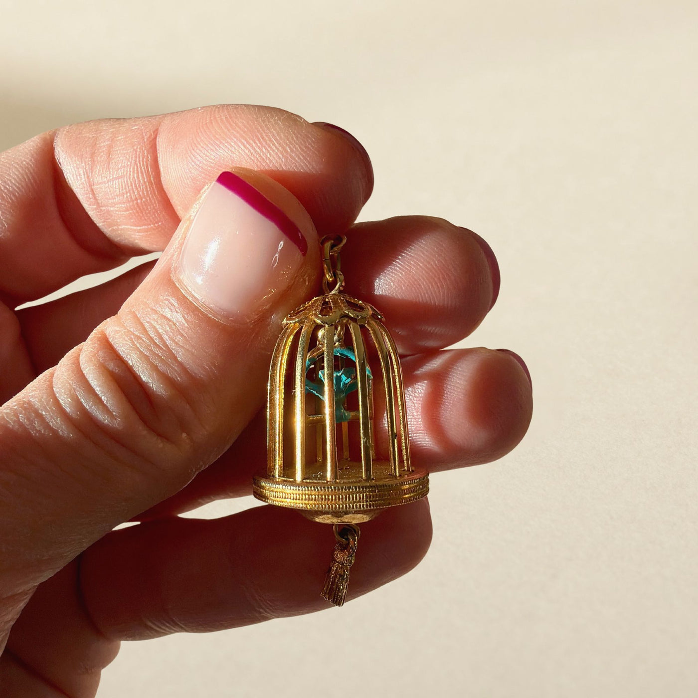 Vintage Swinging Songbird Charm SS01