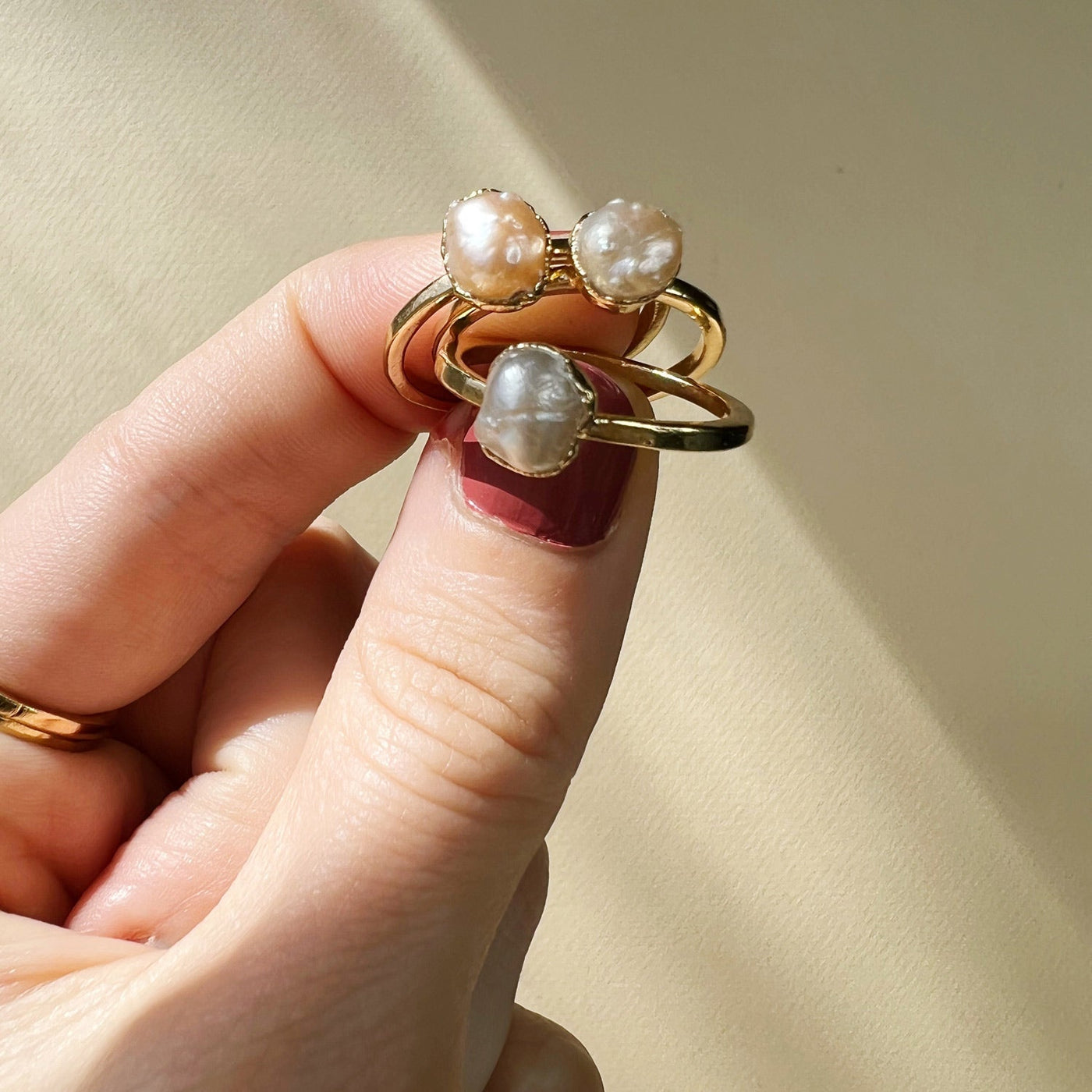 Pearl Ring - Multiple Sizes - SS01